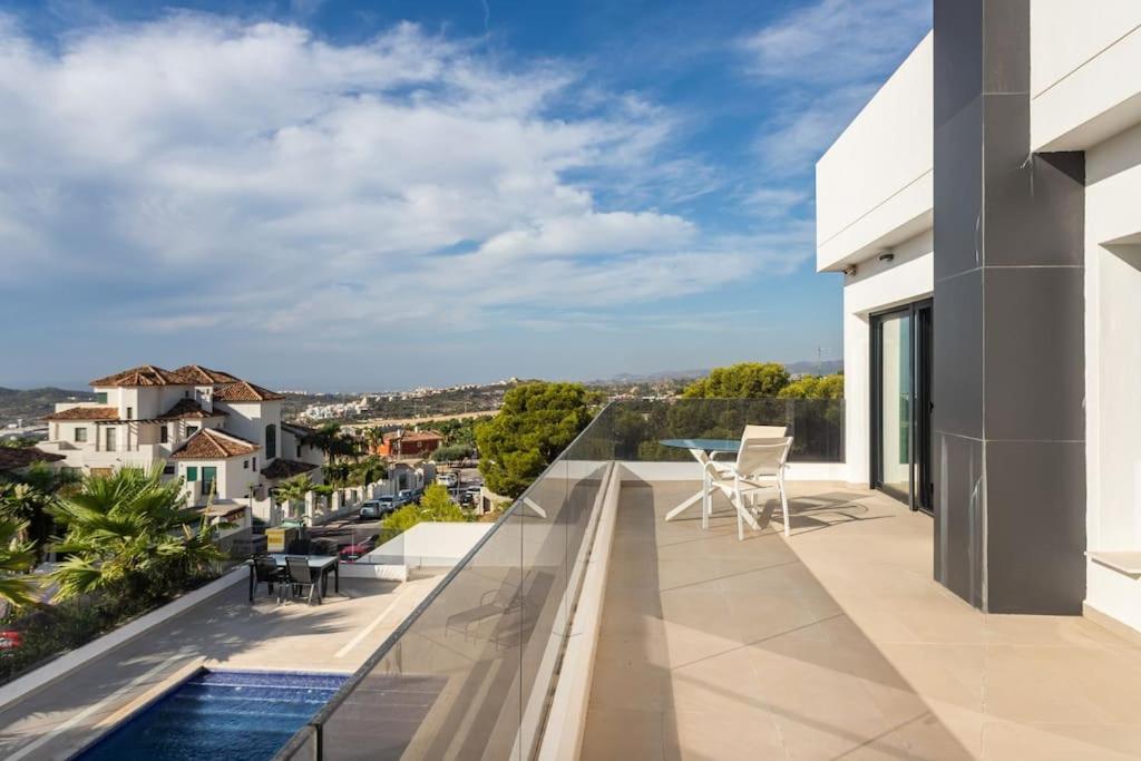 Villa In Финестрат Экстерьер фото