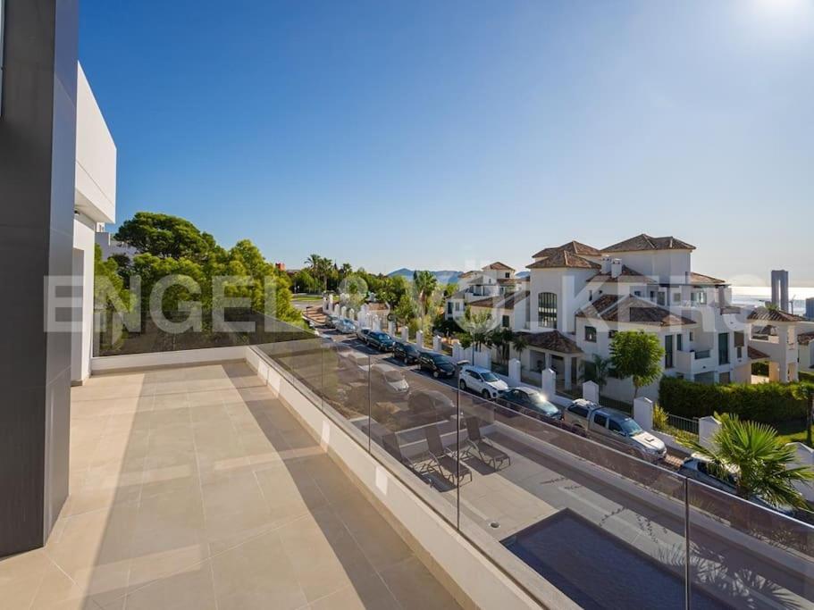 Villa In Финестрат Экстерьер фото